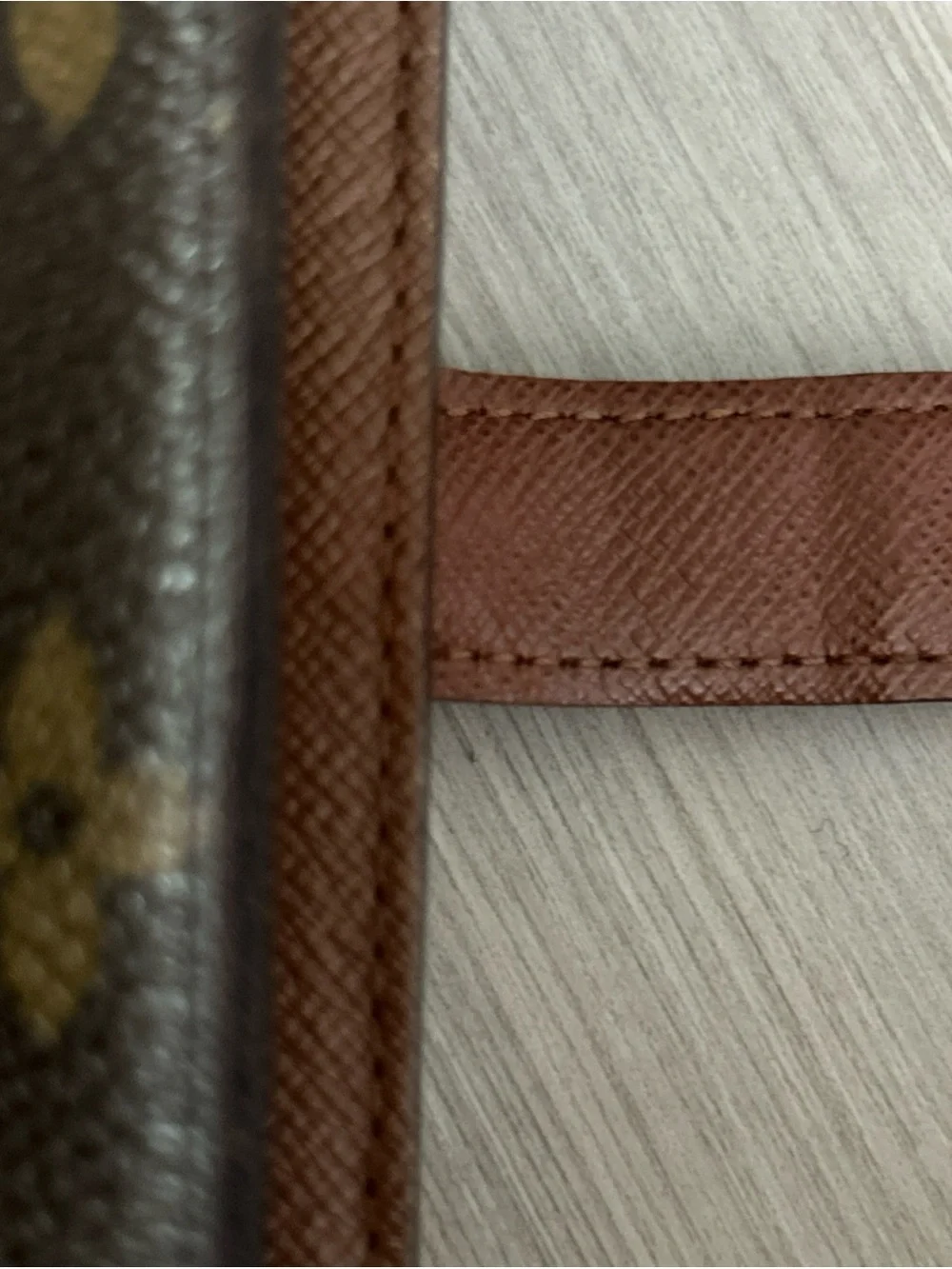 Louis Vuitton Classic Compact Zippe Wallet